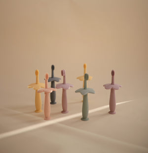 Mushie Tandenborstel Flower - Soft Lilac-